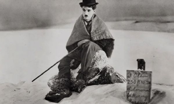 Charles Chaplin, un artista del séptimo arte que se animó a la belleza sin restricciones